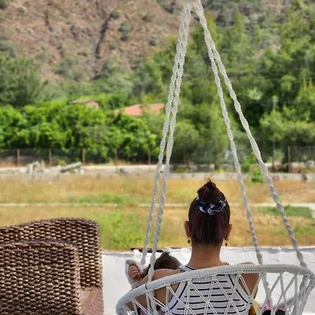 Mavi Pansiyon Чирали